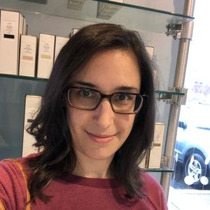 Meet your Posher, Hillary